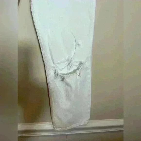 ABERCROMBIE AND FITCH WHITE ANKLE STRAIGHT ULTRA HIGH RISE JEANS - Picture 5 of 7